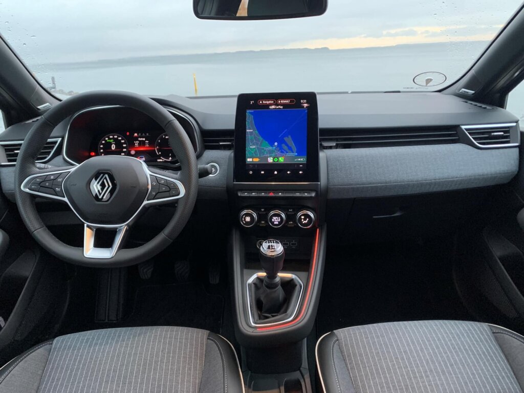 2024 Renault Clio kabine og skærme